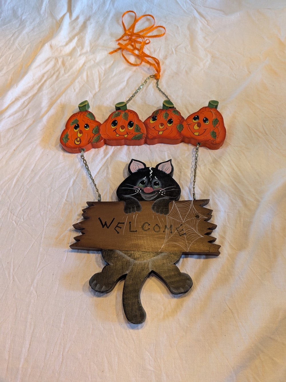 2/60$ Vintage Orange Pumpkin Garland with Black Cat Welcome Sign